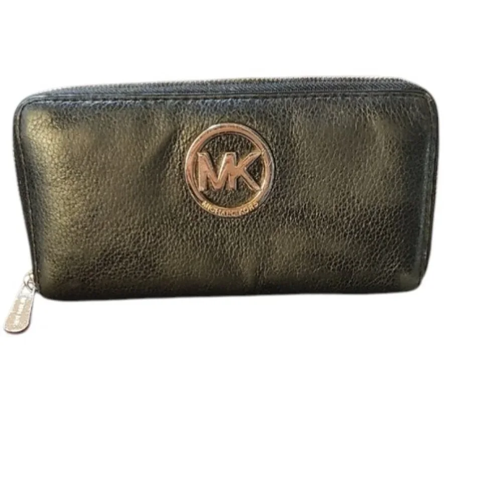 Michael Kors Black Soft Leather Zip-Around Wallet - Used